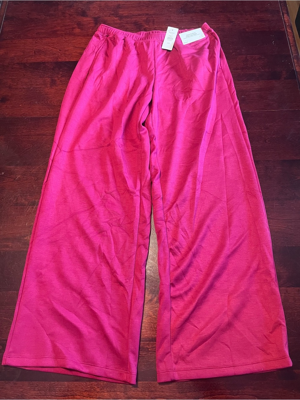 Women’s Wide-Leg Pull-On Pants in Burgundy